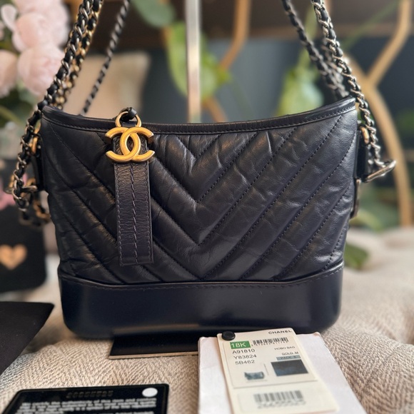 Price is FIRM* Chanel small Gabrielle - Picture 16 of 16